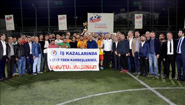 Dicle Elektrik halı saha futbol turnuvasında şampiyon Şırnak