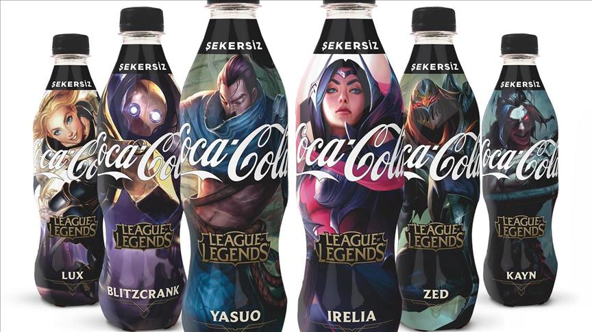 "League of Legends" şampiyonları Coca-Cola şişelerinde