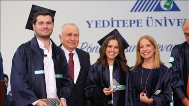 Yeditepe Üniversitesi’nde mezuniyet coşkusu 