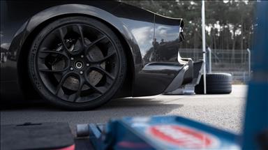 Bugatti Chiron hız rekorunu Michelin lastikleriyle kırdı