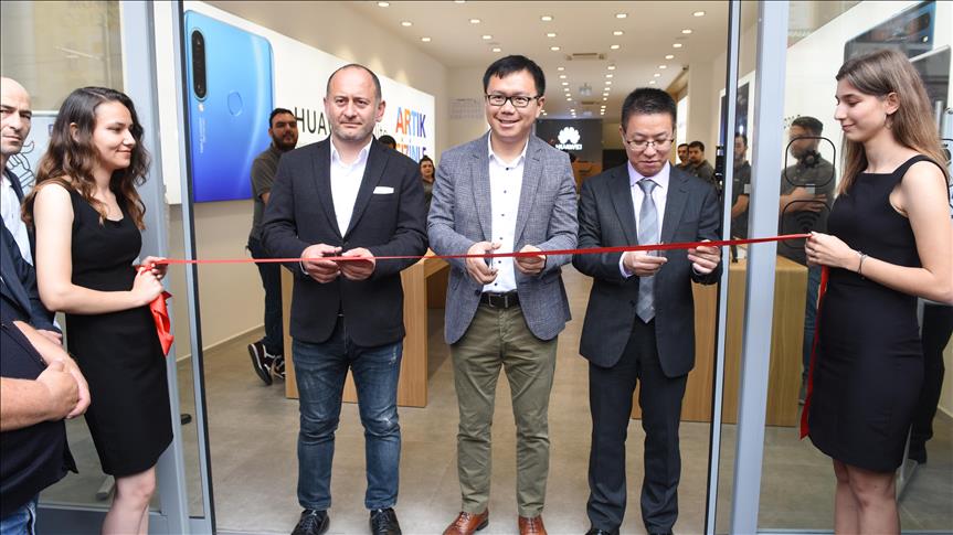 Huawei'den İstanbul'da yeni servis merkezi
