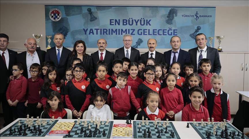 İş Bankası 25 bininci satranç sınıfını Ankara'da açtı