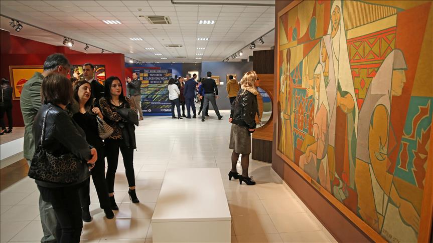Adana'da "Yapı Kredi Koleksiyonu'ndan Renkler" sergisi açıldı