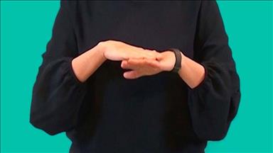 Sağlıkta Kovid-19 engelleri "işaret dili" ile aşılıyor