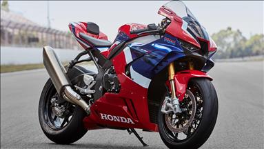 Honda’nın en güçlü motosikleti sınırlı sayıda Türkiye’de 