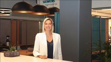 Siemens Türkiye'nin odağında geleceği şekillendiren kadınlar bulunuyor
