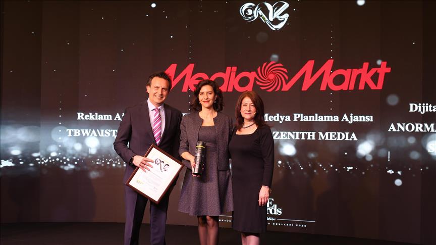 MediaMarkt Türkiye'ye The One Awards'tan "Yılın İtibarlısı" ödülü