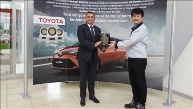 Toyota Otomotiv Sanayi Türkiye'ye platin ihracat ödülü
