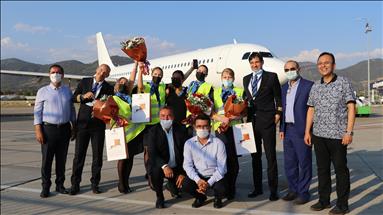 Gazipaşa-Alanya Havalimanı, Avion Express'in ilk seferini karşıladı