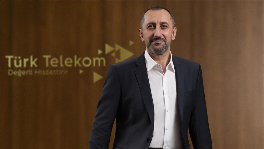  Türk Telekom CEO'su Ümit Önal, fiber altyapı paylaşımındaki eleştirileri yanıtladı