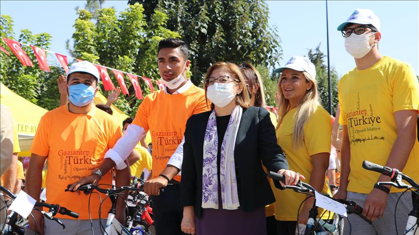 Gaziantep'te "Avrupa Hareketlilik Haftası" kapsamında bisiklet dağıtıldı