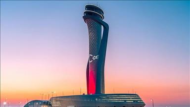İstanbul Havalimanı'nda yolcu 100 milyonu, sefer de 700 bini aştı 
