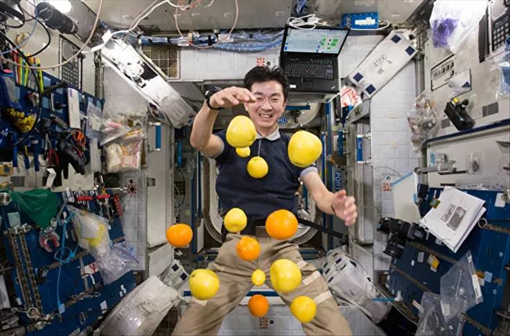 Astronotların yemek menüleri ve özel tasarlanmış giysileri NASA Sergisi'nde