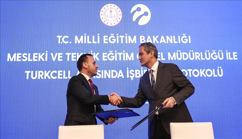 Milli Eğitim Bakanlığı ve Turkcell'den geleceğin yazılımcıları için istihdam seferberliği