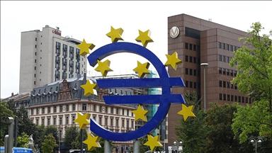 Jeopolitik riskler ECB'nin planlarını suya düşürdü