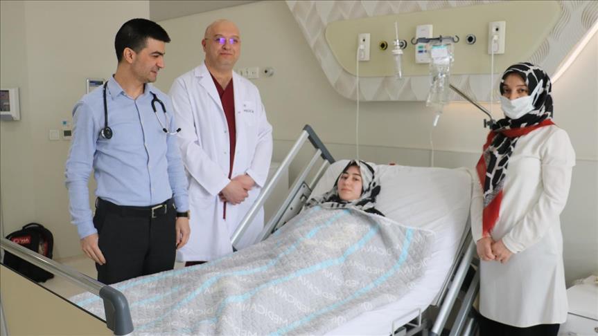 Sivas'ta bir hastanın karın boşluğundan yaklaşık 5 kilogramlık kist çıkarıldı 
