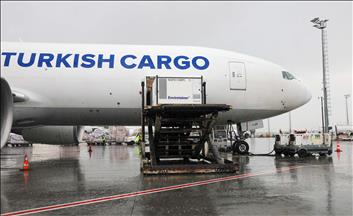 Turkish Cargo 2021'de 335 milyon doz Kovid-19 aşısı taşıdı