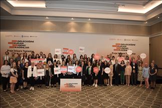 Geleceğini Kuran Genç Kadınlar Projesi Adana katılımıyla ivme kazandı