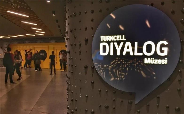 Turkcell Diyalog Müzesi’nde "diyalog" artarak sürüyor