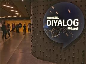 Turkcell Diyalog Müzesi’nde "diyalog" artarak sürüyor