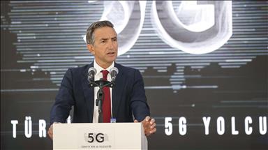 Vodafone/Aksoy: Türkiye'nin 5G'de önlerde yerini alması gerektiği açık
