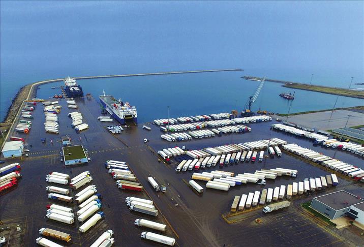 Karasu Limanı Karadeniz'in yeni ticaret merkezi oldu