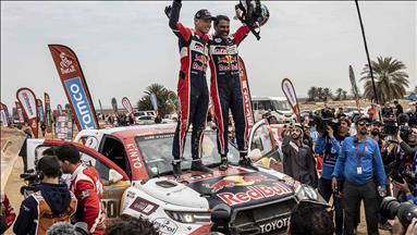 Toyota, 2023 Dakar Rallisi'ni büyük farkla kazandı