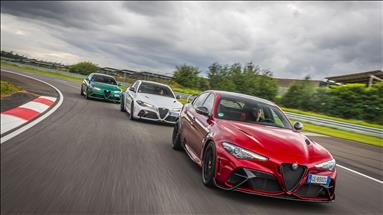 Giulia Quadrifoglio, "2023'ün En Heyecan Verici Performans Otomobili" seçildi
