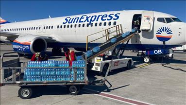 SunExpress, deprem bölgesinden 4 binden fazla kişiyi tahliye etti