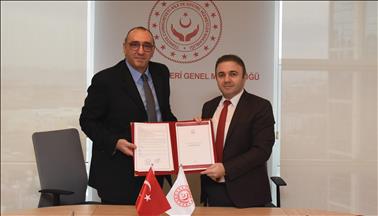 Deprem bölgesindeki çocukların 1 yıllık giyimini DeFacto karşılayacak
