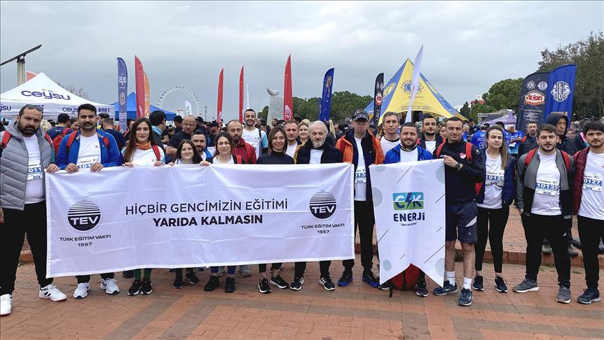 CK Enerji Akdeniz Bölgesi çalışanları, afetzede öğrencilerin eğitimlerine destek için koştu