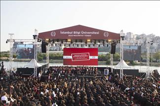 İstanbul Bilgi Üniversitesi mezunlarını uğurladı