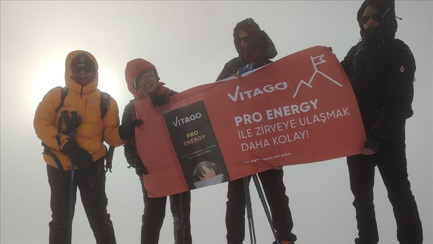 Sporcular, Vitago Energy ile Ağrı Dağı'na tırmandı
