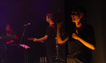 Turkcell Yıldızlı Geceler'de işaret diliyle konser