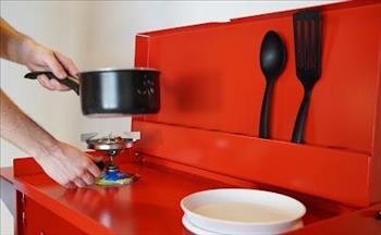  BİLGİ öğrencisi depremden etkilenenler için "mobil mutfak" tasarladı