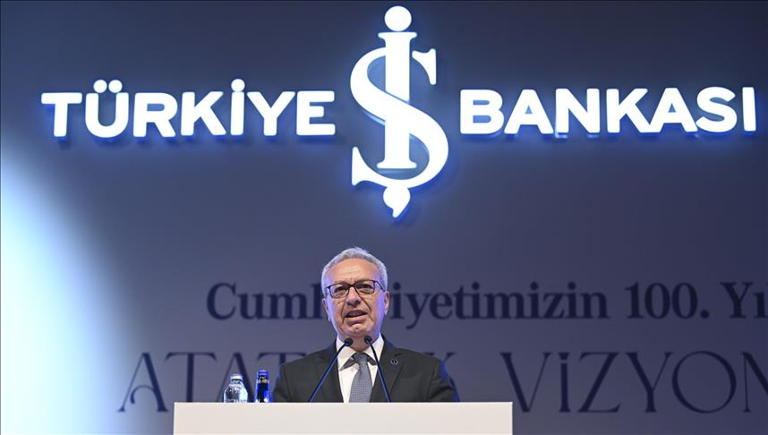 İş Bankası'nın "Atatürk Vizyonuyla Gelecek Yüzyıla Bakış" konferansı başladı 