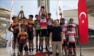 Torku Şeker Spor bisiklet takımları şampiyon oldu