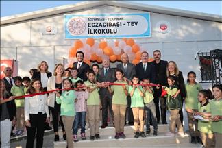 Adıyaman'ın Tekpınar köyünde Eczacıbaşı TEV İlkokulu açıldı
