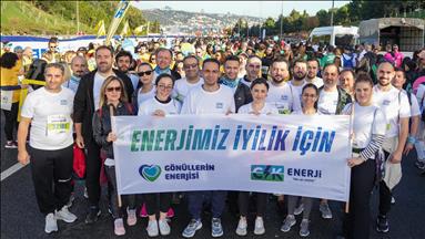 CK Enerji İstanbul Maratonu'nda otizmli çocuklar için koştu
