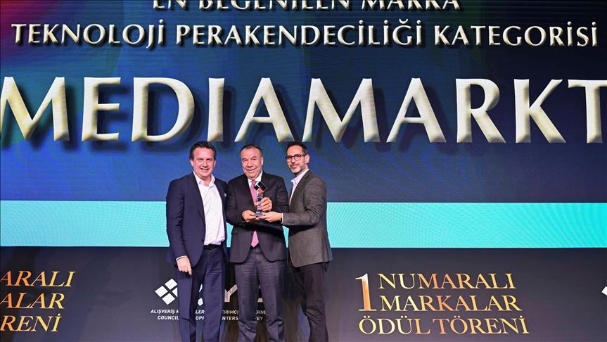 MediaMarkt "En Beğenilen Teknoloji Perakendeciliği" ödülünü aldı
