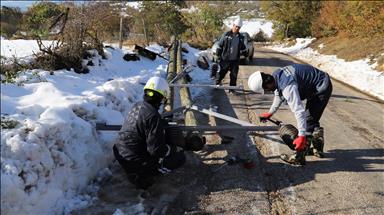 SEDAŞ, Bolu ve Düzce'de yoğun kar yağışı ile mücadele etti