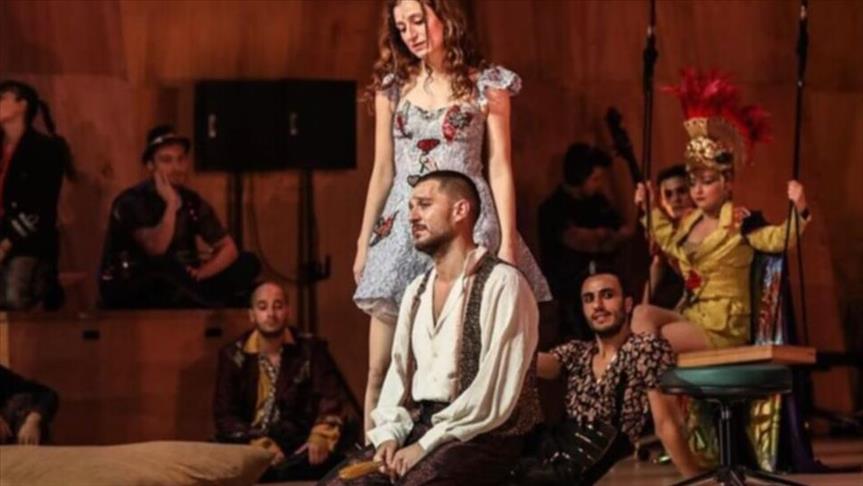 "Aşık Shakespeare" Türkiye'de ilk defa tiyatro sahnesinde