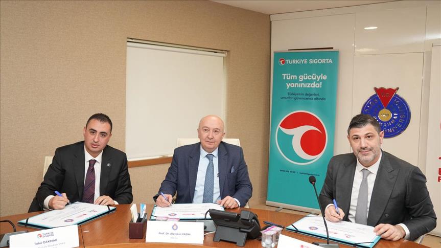 Türkiye Sigorta ve TBF, deprem bölgesine yapacağı basketbol sahaları için protokol imzaladı