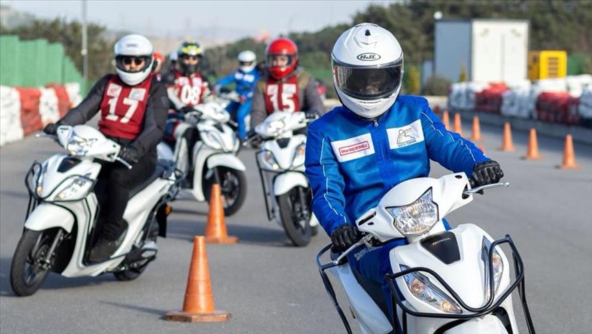 Honda, güvenli sürüş için "Scooter Başlangıç Seviyesi" programı başlattı