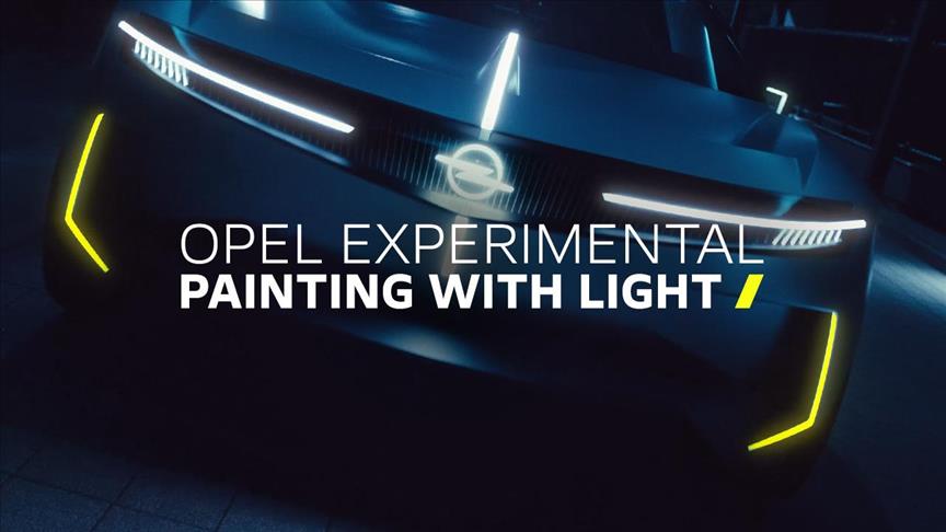 Opel Experimental "Işıkla Boyama" ile geleceği aydınlatıyor