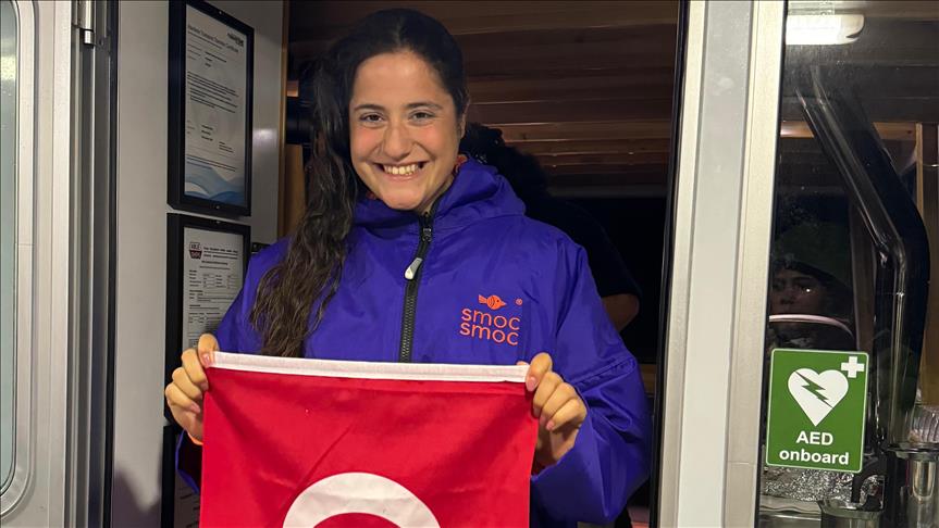 Boyner, yüzücü Türkoğlu'nun "Guiness Rekorlar Kitabı" hedefine destek verdi