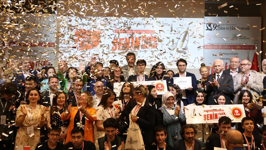 Bilim ve Fikir Festivali'nde liseli gençler projeleriyle yarıştı