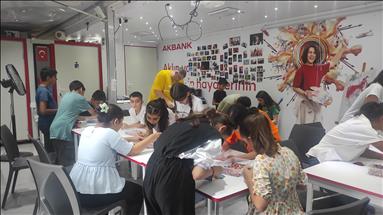 Akbank'ın "Güzel Yarınlar Hareketi" Malatya'nın depremzede gençleriyle buluşacak