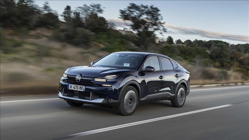 Citroen'in yenilenen C4 ve C4 X modelleri şubatta Türkiye'de satışa çıkacak