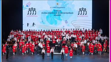 Muud, Cumhurbaşkanlığı Çocuk Orkestrası ve Korosu'nun konserini yayınladı